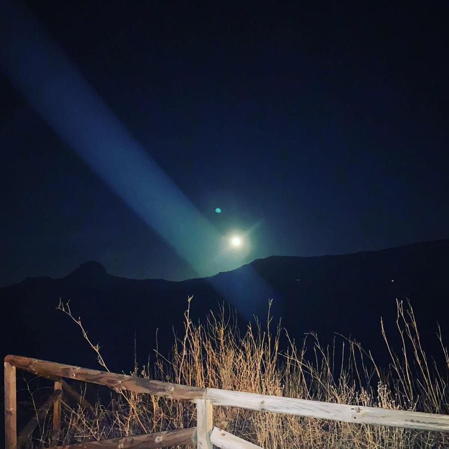 奥维拉 Complejo Pueblo Blanco酒店 外观 照片